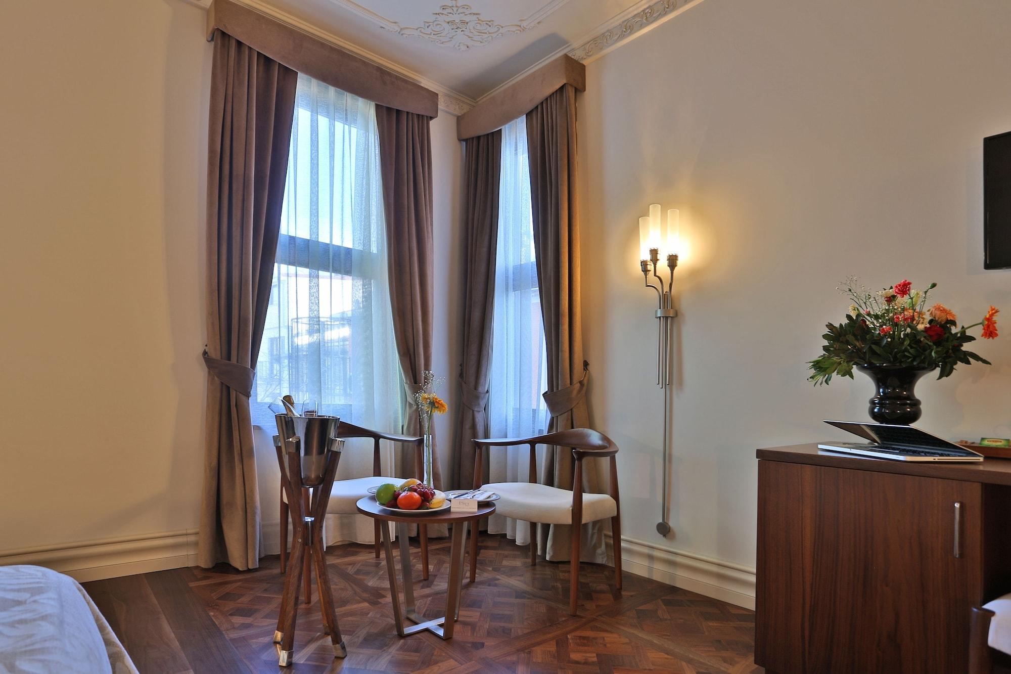 Taxim Lounge Special Category 3*